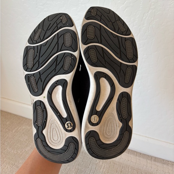 Lululemon Women's Chargefeel Low Workout Shoe BLACK - Picture 10 of 11